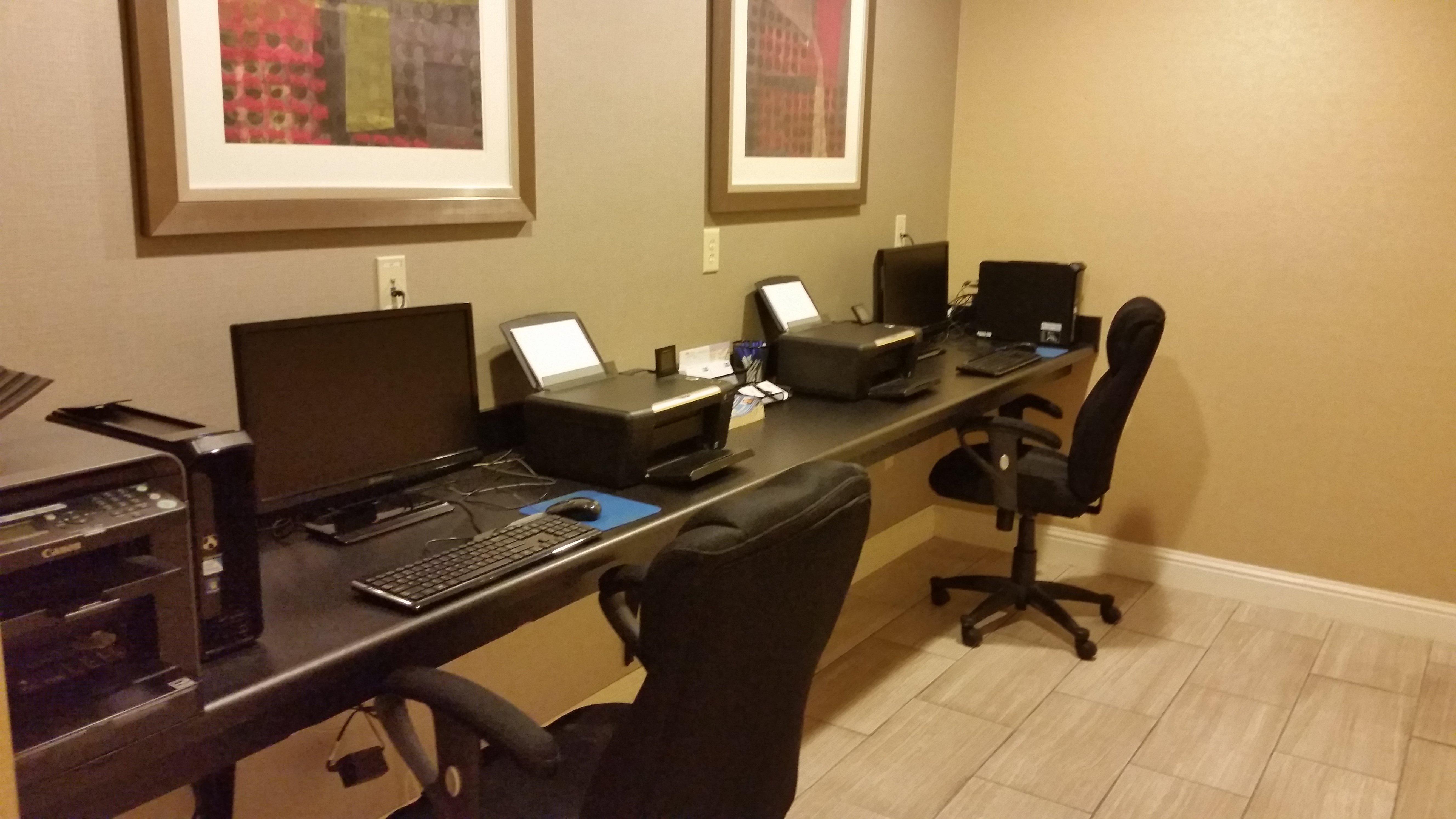 Holiday Inn Express & Suites Marion Northeast By Ihg Exterior foto